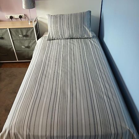 Twin Room In Prescot Homestay Exterior foto