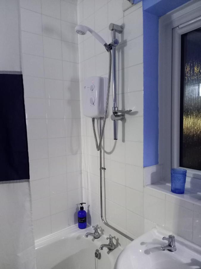 Twin Room In Prescot Homestay Exterior foto
